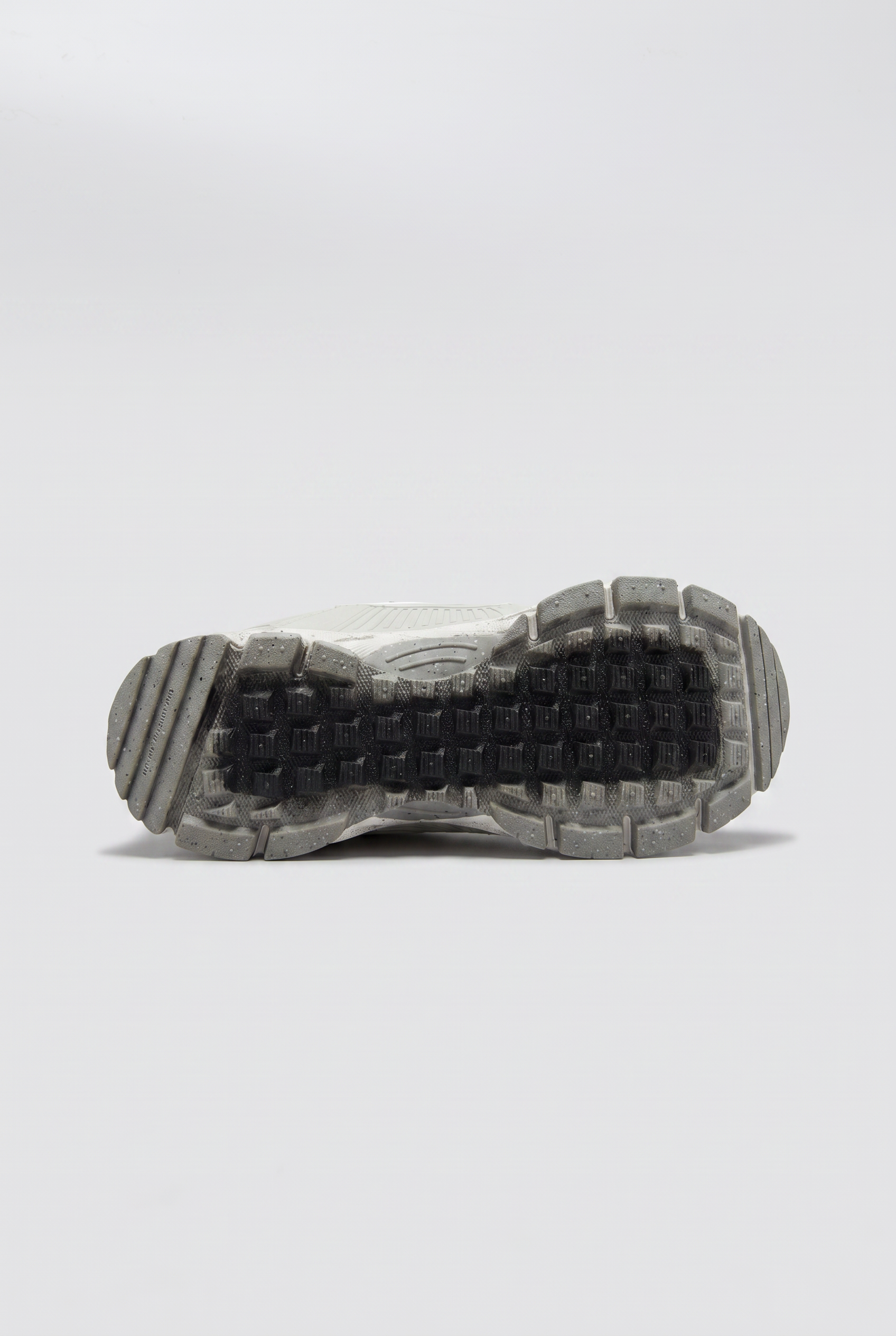 Nike Zoom Vomero Roam sneaker