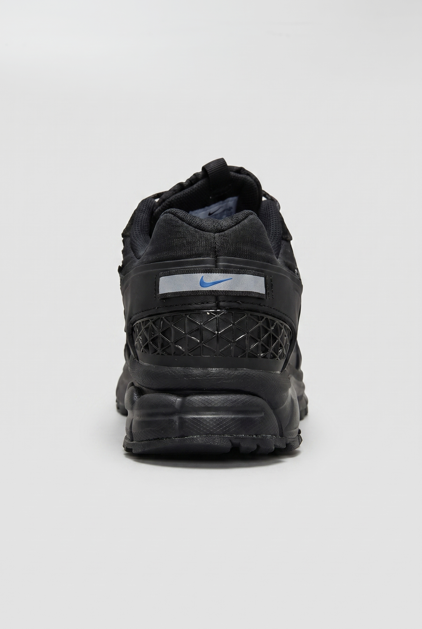 Nike Zoom Vomero Roam sneaker