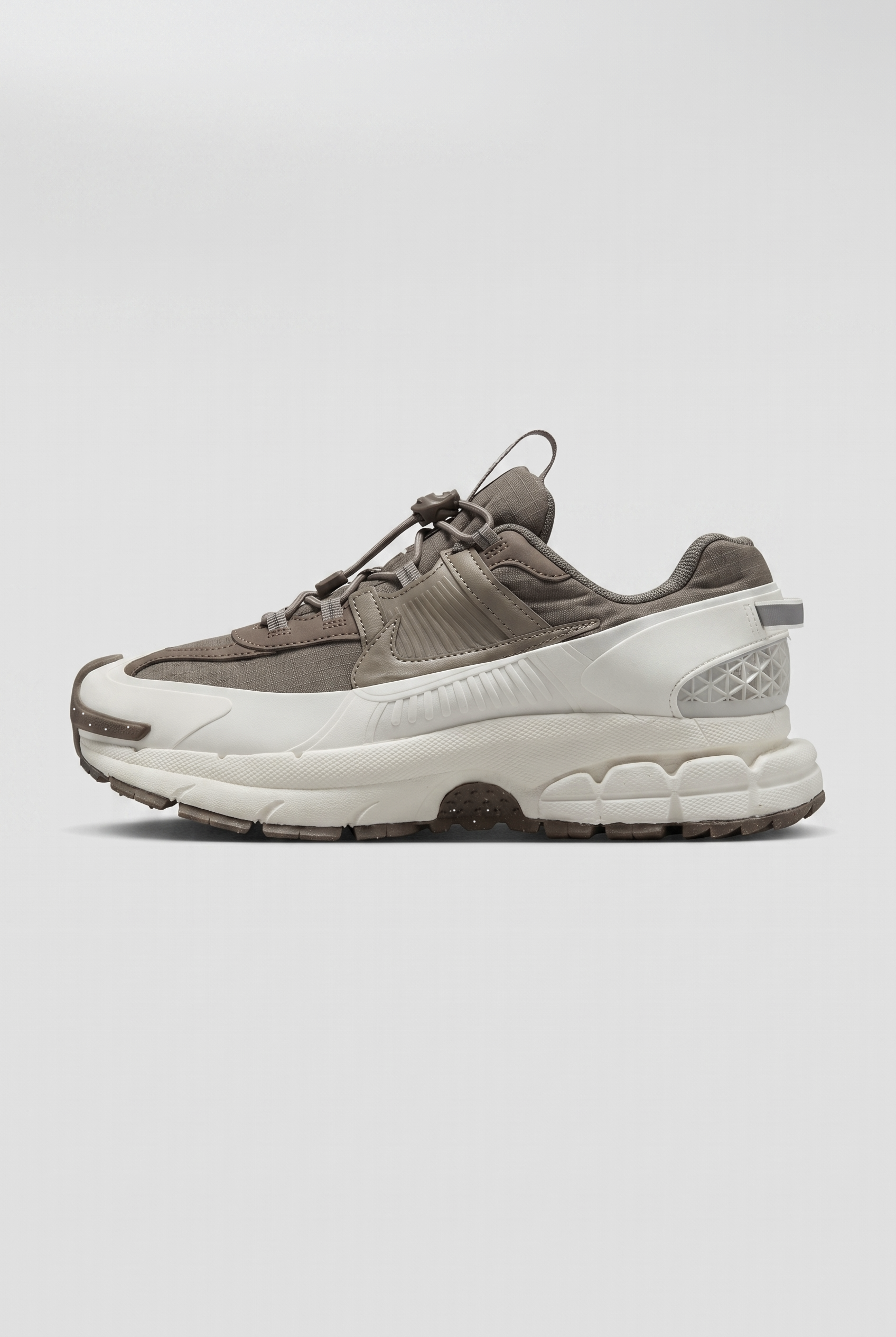 Nike Zoom Vomero Roam sneaker