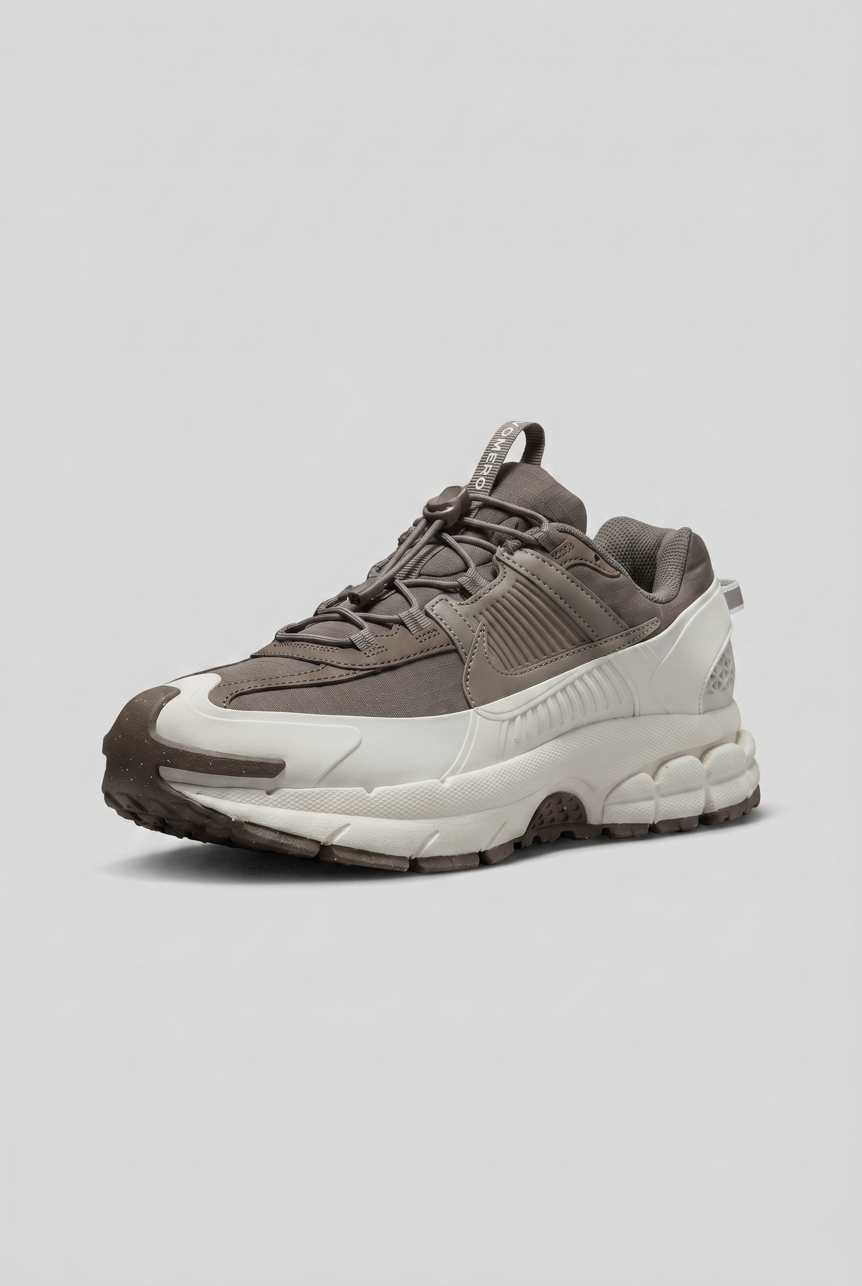 Nike Zoom Vomero Roam sneaker