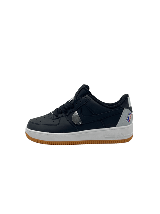 Nike Air Force In Black