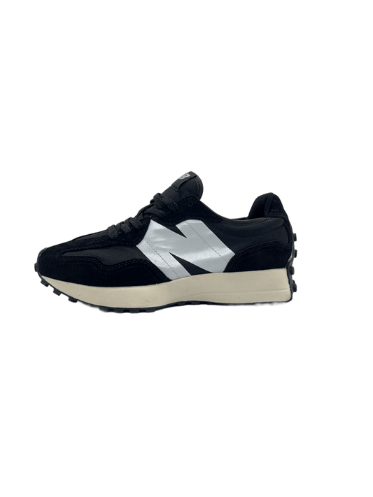 NEW BALANCE IN BLACK
