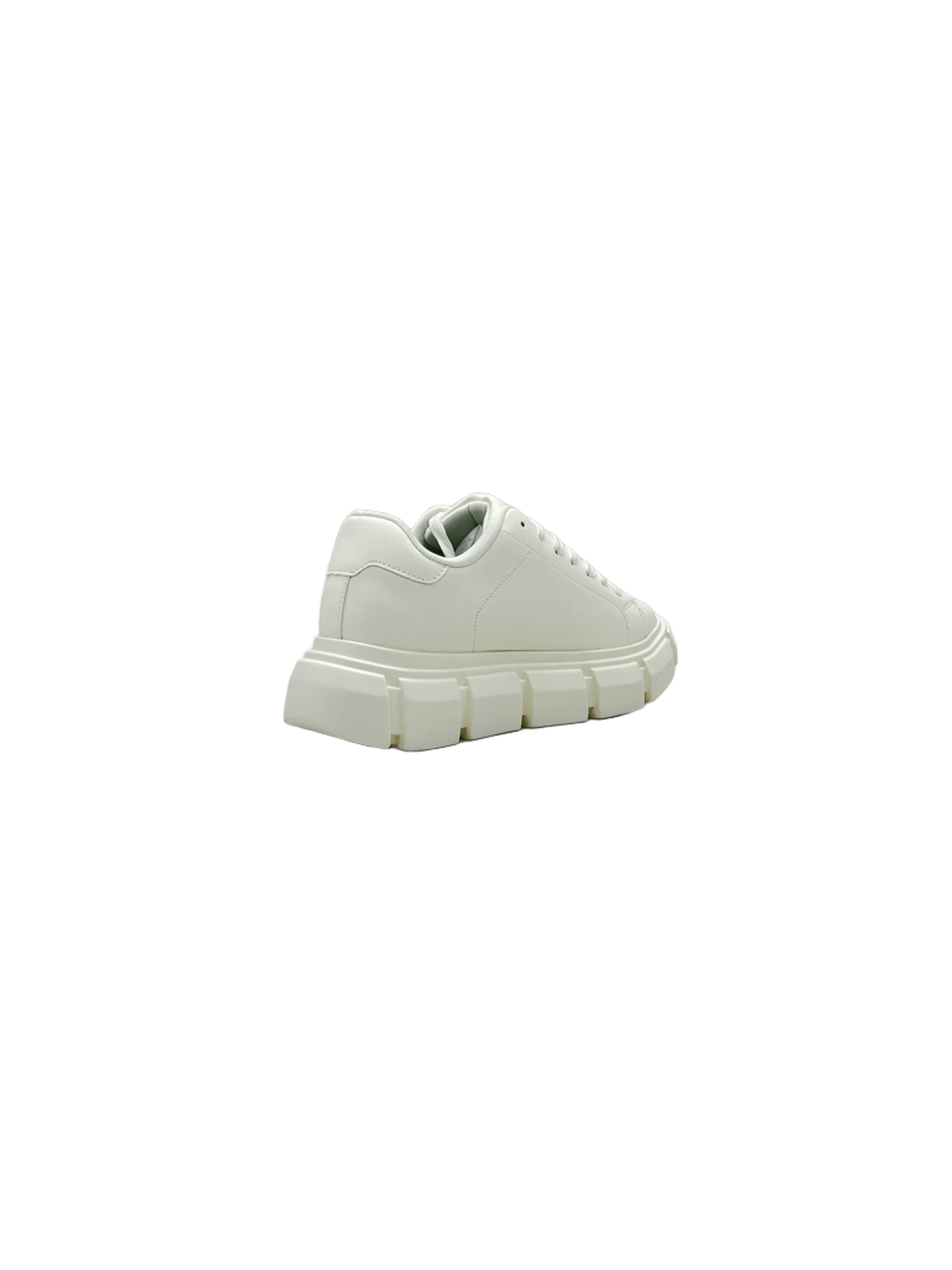Zara In White