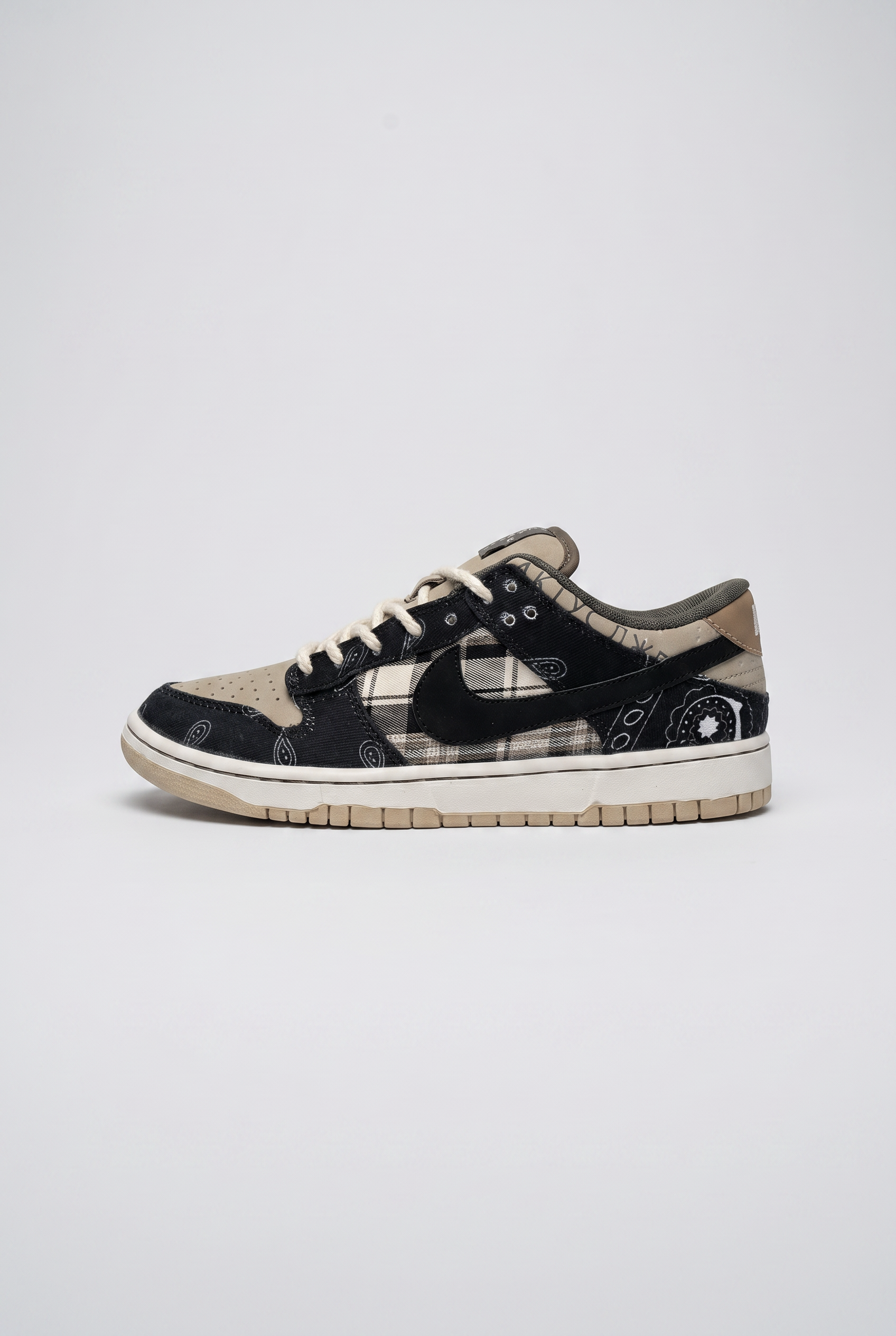 Nike SB Dunk Low Travis Scott