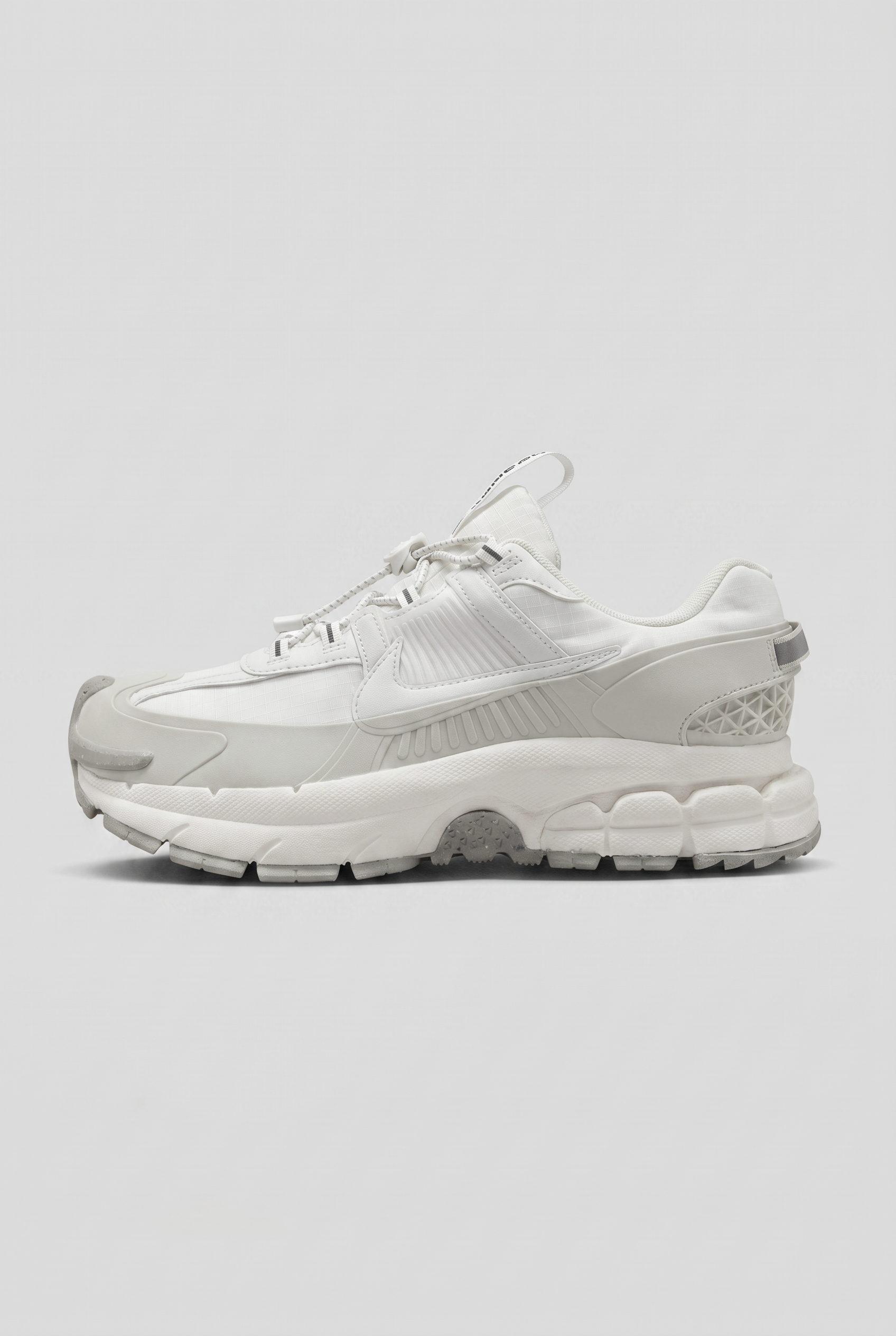 Nike Zoom Vomero Roam sneaker