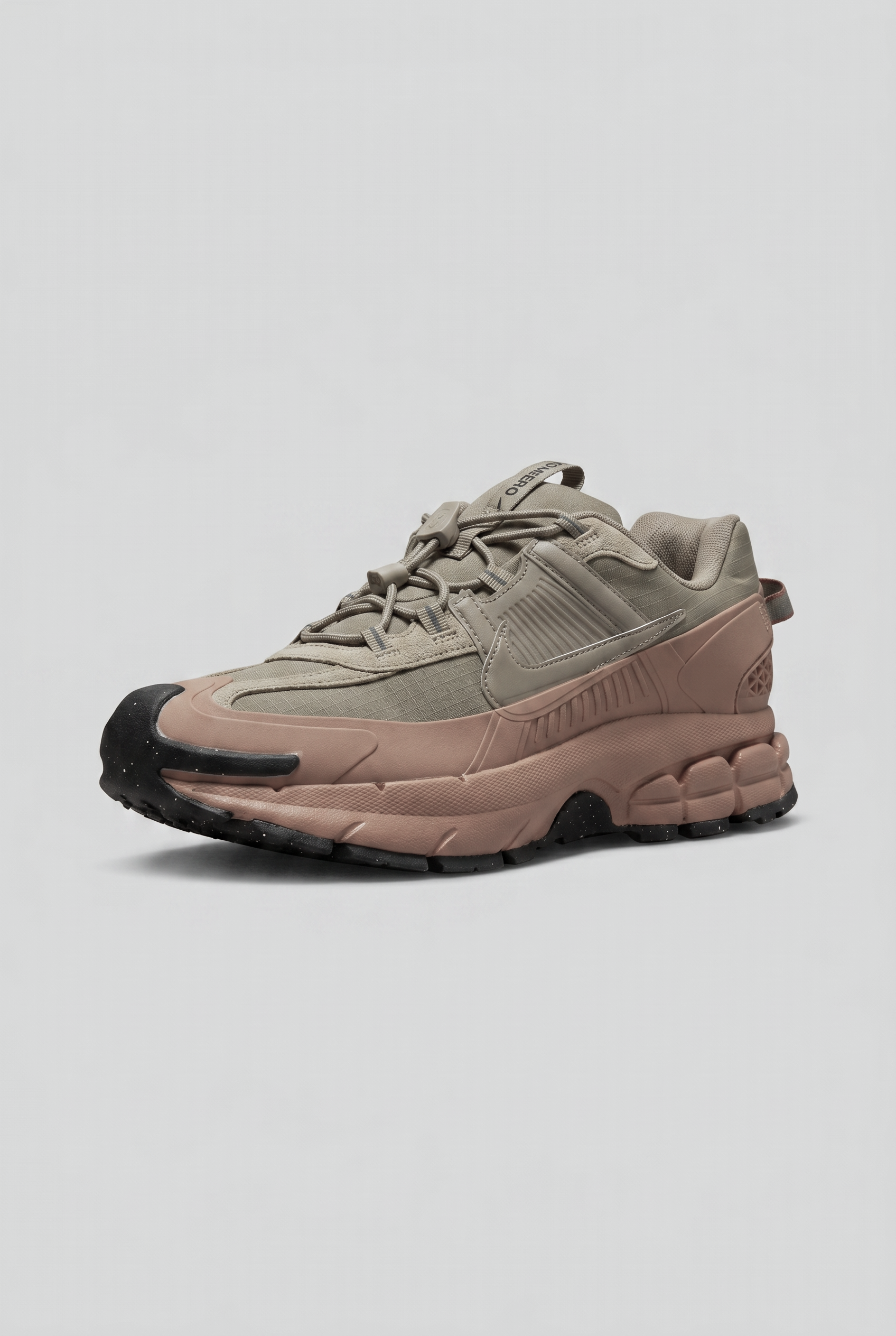 Nike Zoom Vomero Roam sneaker
