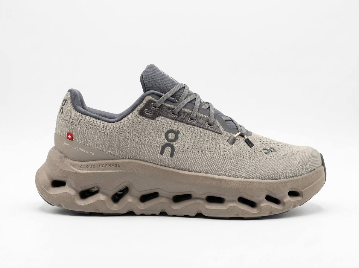 on cloud 5 m32